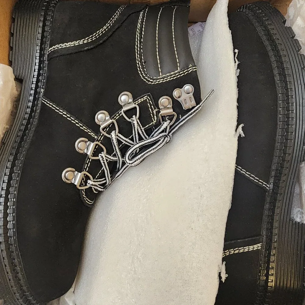 UGG Australia M Martin Black , size 8.5 - Picture 8 of 10